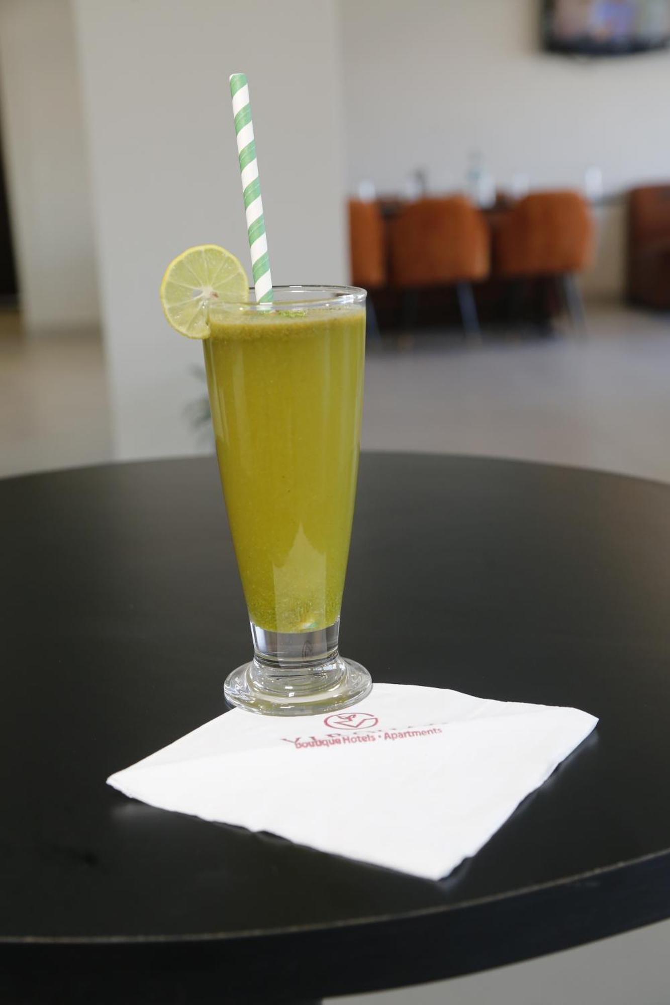 Virohaa Garden Hotel Ghaziabad Zewnętrze zdjęcie