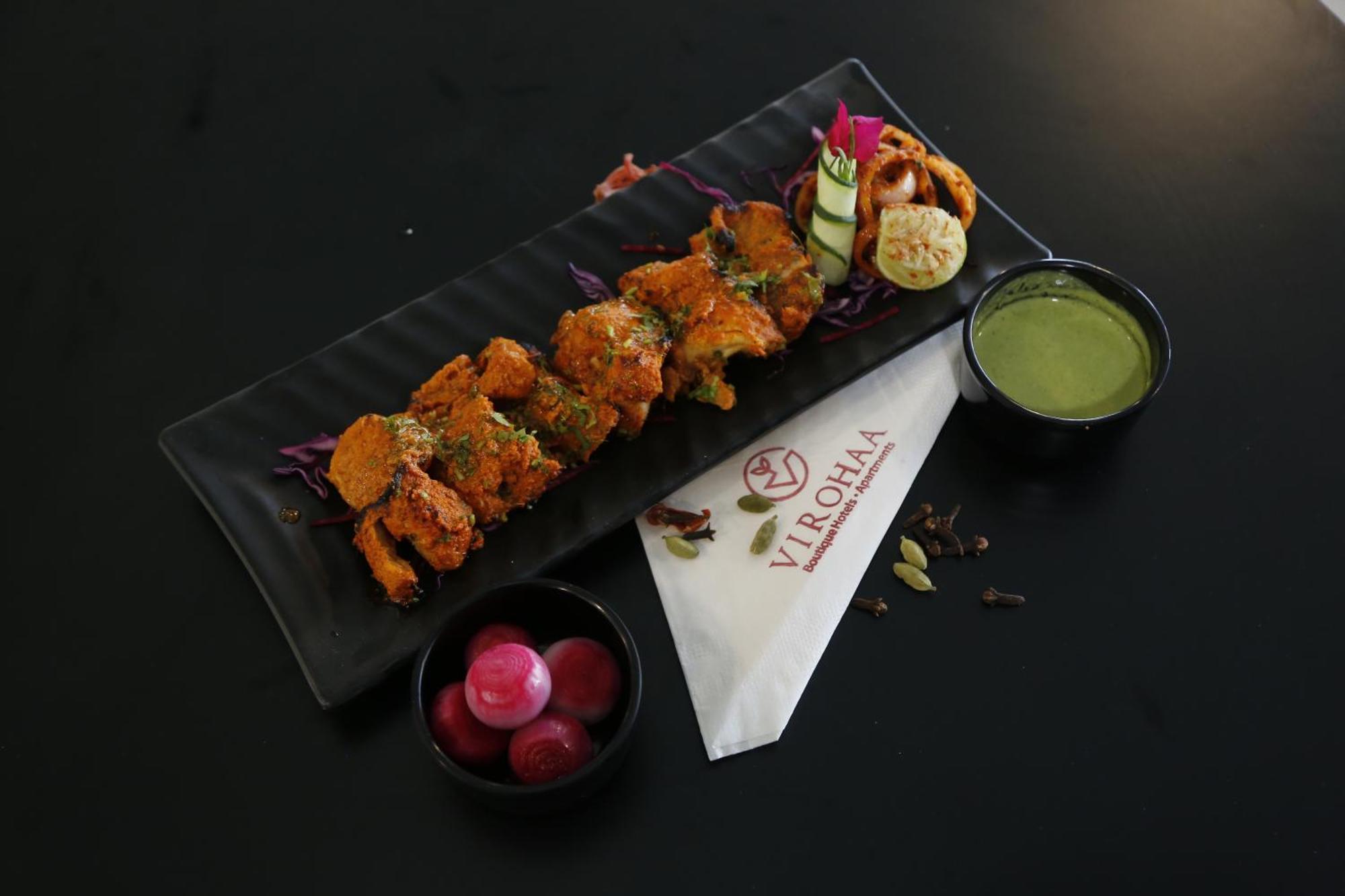 Virohaa Garden Hotel Ghaziabad Zewnętrze zdjęcie