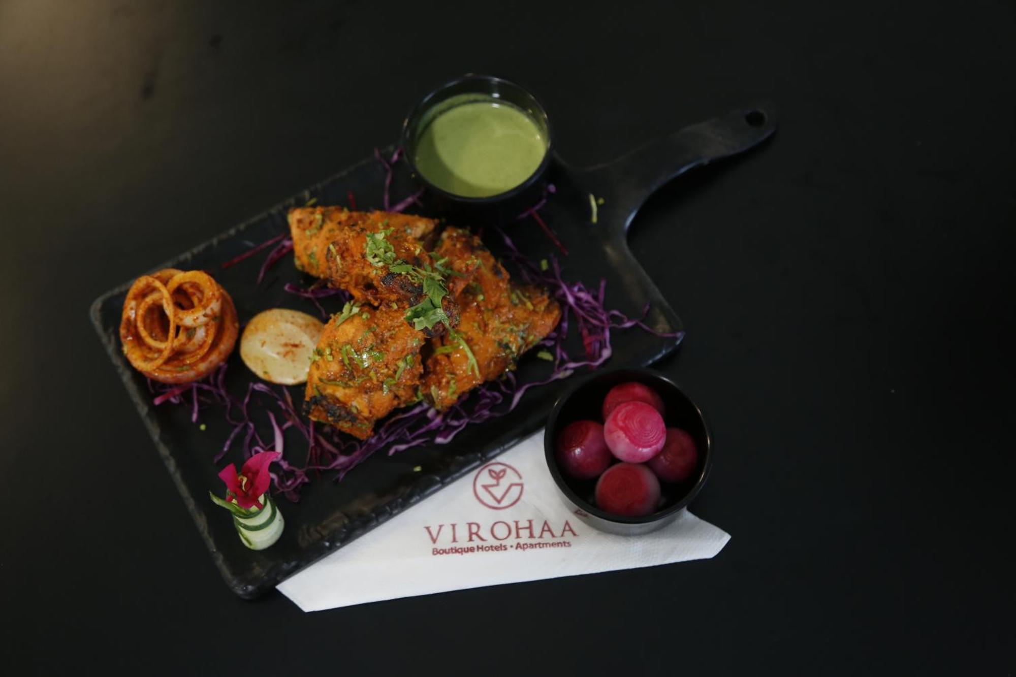 Virohaa Garden Hotel Ghaziabad Zewnętrze zdjęcie