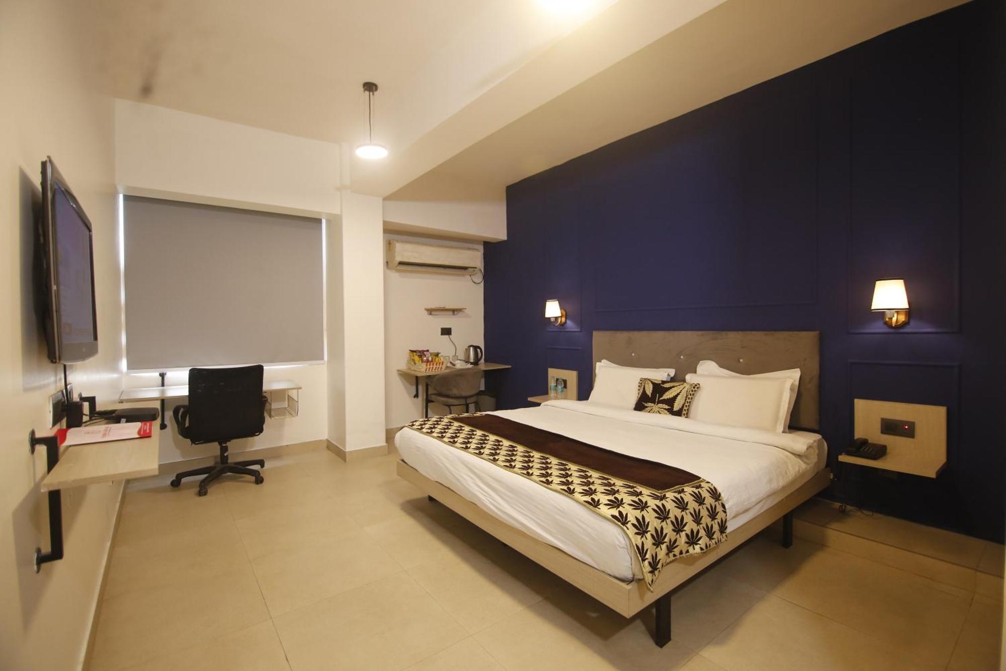 Virohaa Garden Hotel Ghaziabad Zewnętrze zdjęcie