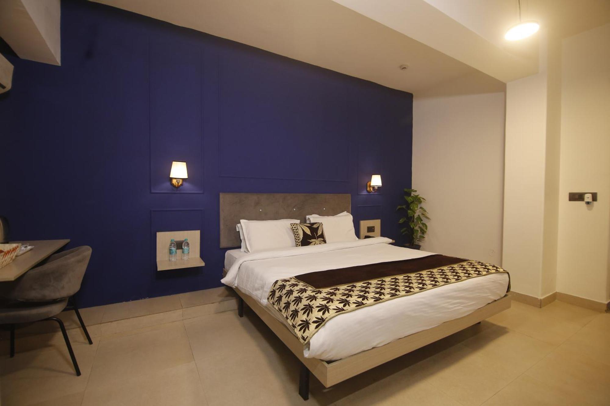 Virohaa Garden Hotel Ghaziabad Zewnętrze zdjęcie